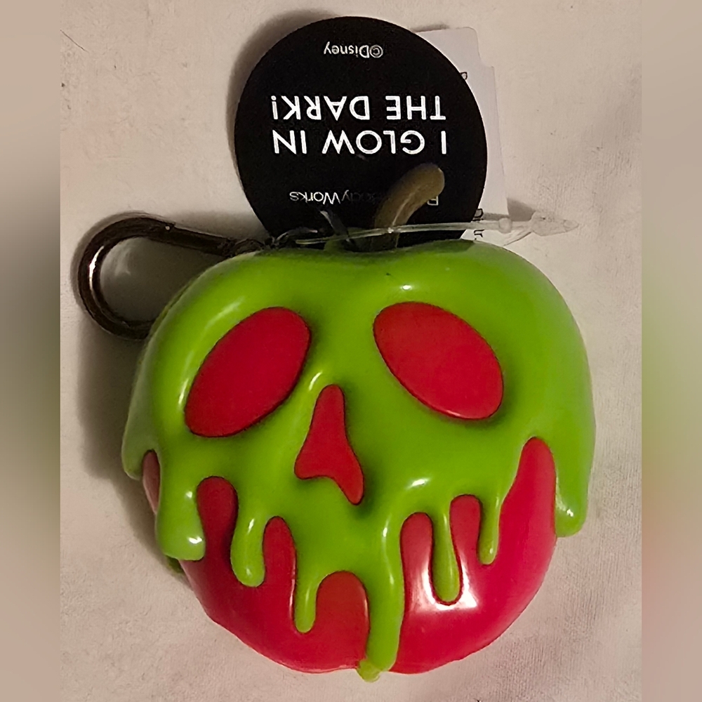 **NEW** Bath & Body Evil Queen Poison Apple 3Wick Candle Holder (Glows) & Extras - Picture 9 of 10